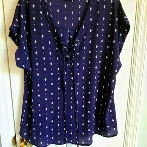 Blue blouse woth tie front. 1x